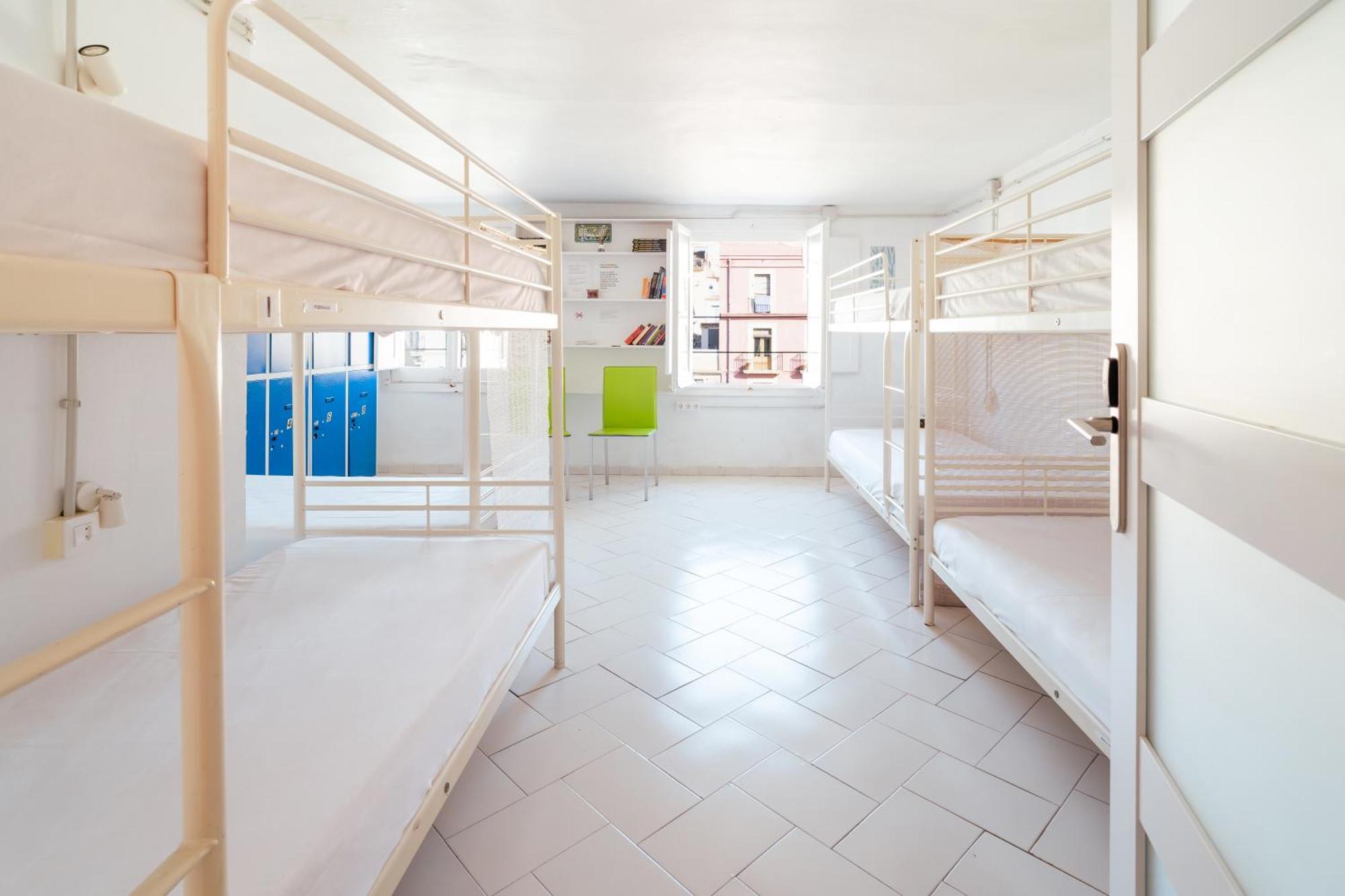 Bed 8-Bed Dormitory Room,1553906101:JPEG